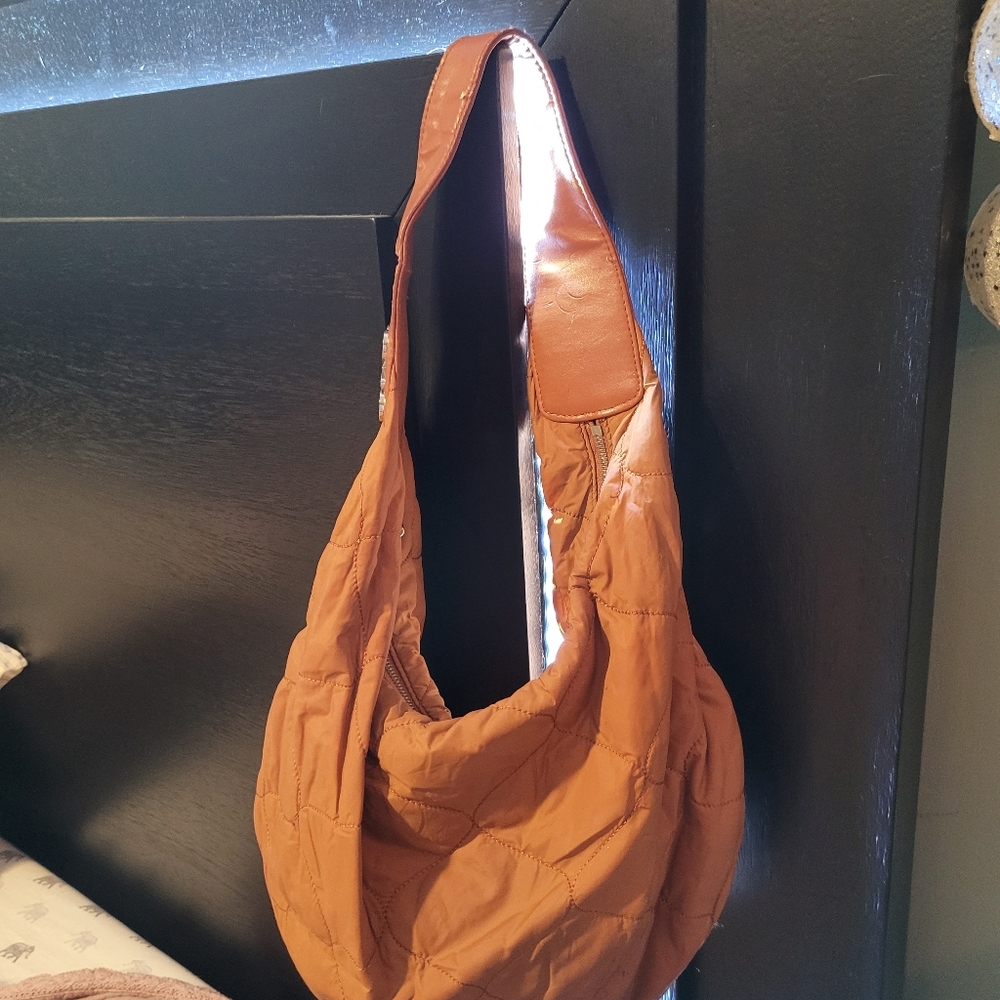 Vera Wang purse